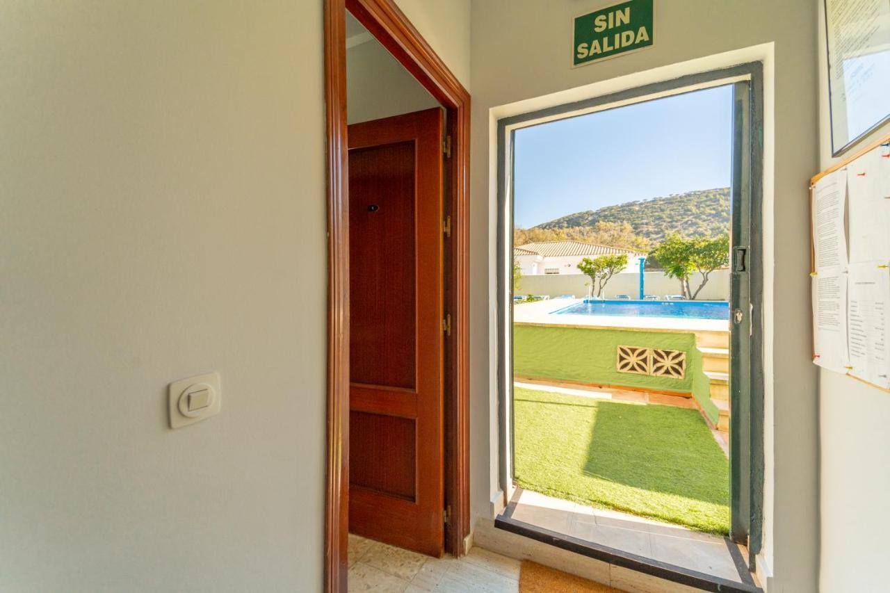 Hostal Miramar Los Canos De Meca Extérieur photo