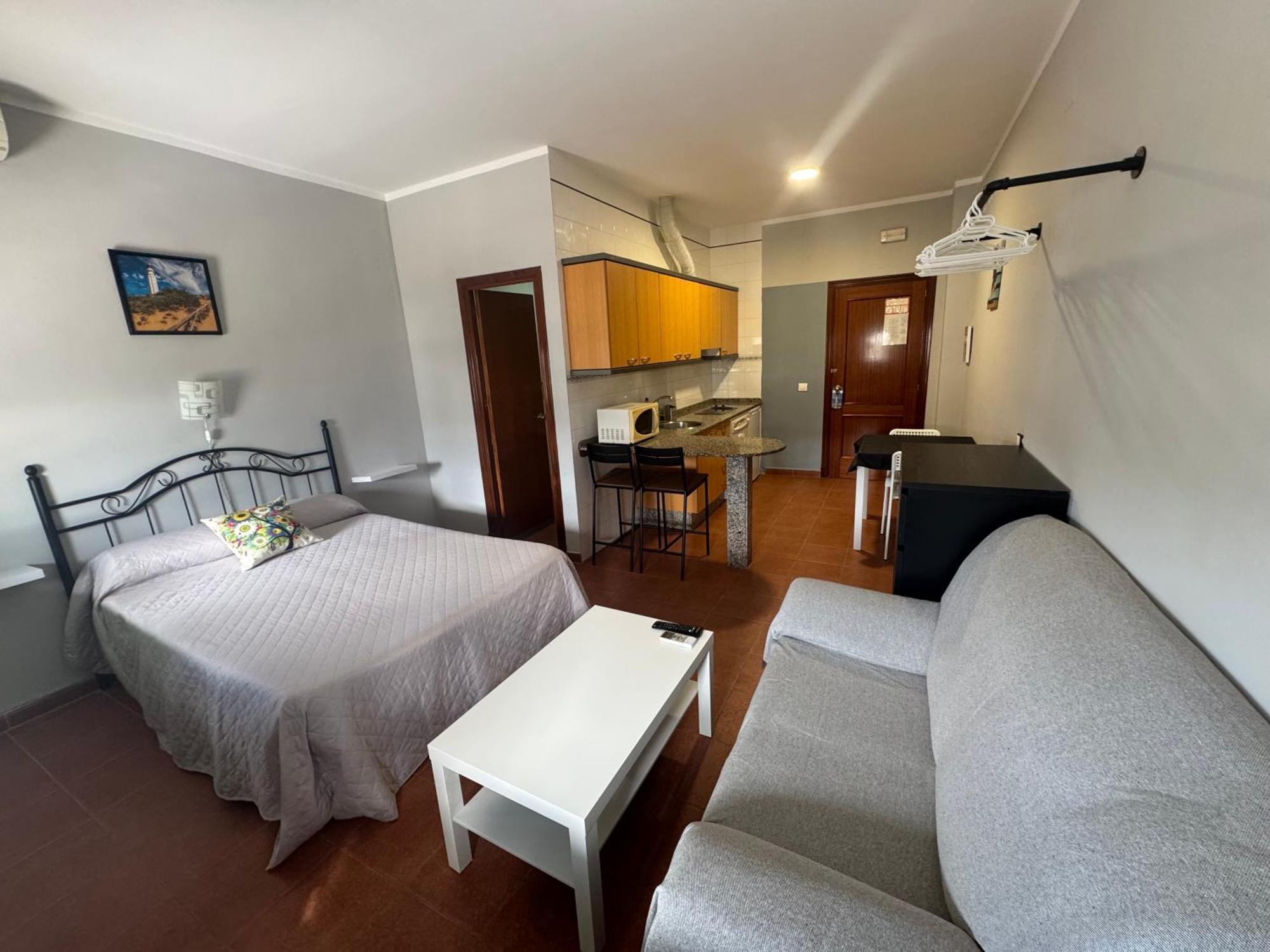 Hostal Miramar Los Canos De Meca Extérieur photo