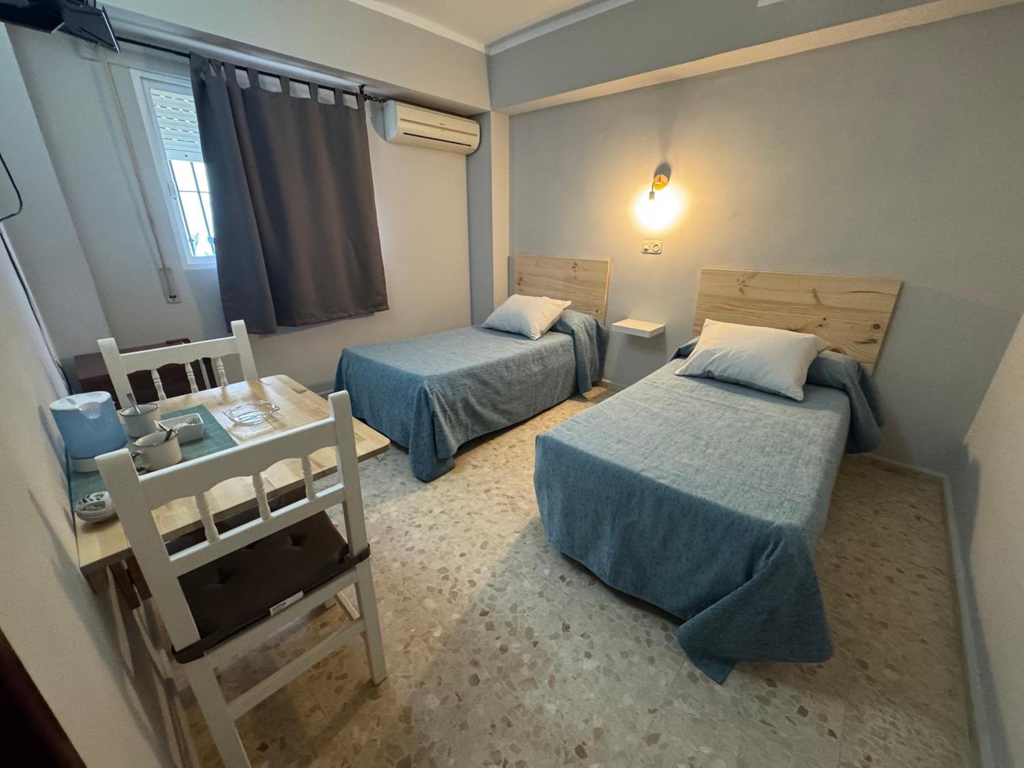 Hostal Miramar Los Canos De Meca Extérieur photo
